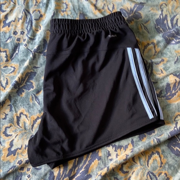 Addidas Climate Workout Shorts - Picture 2 of 3